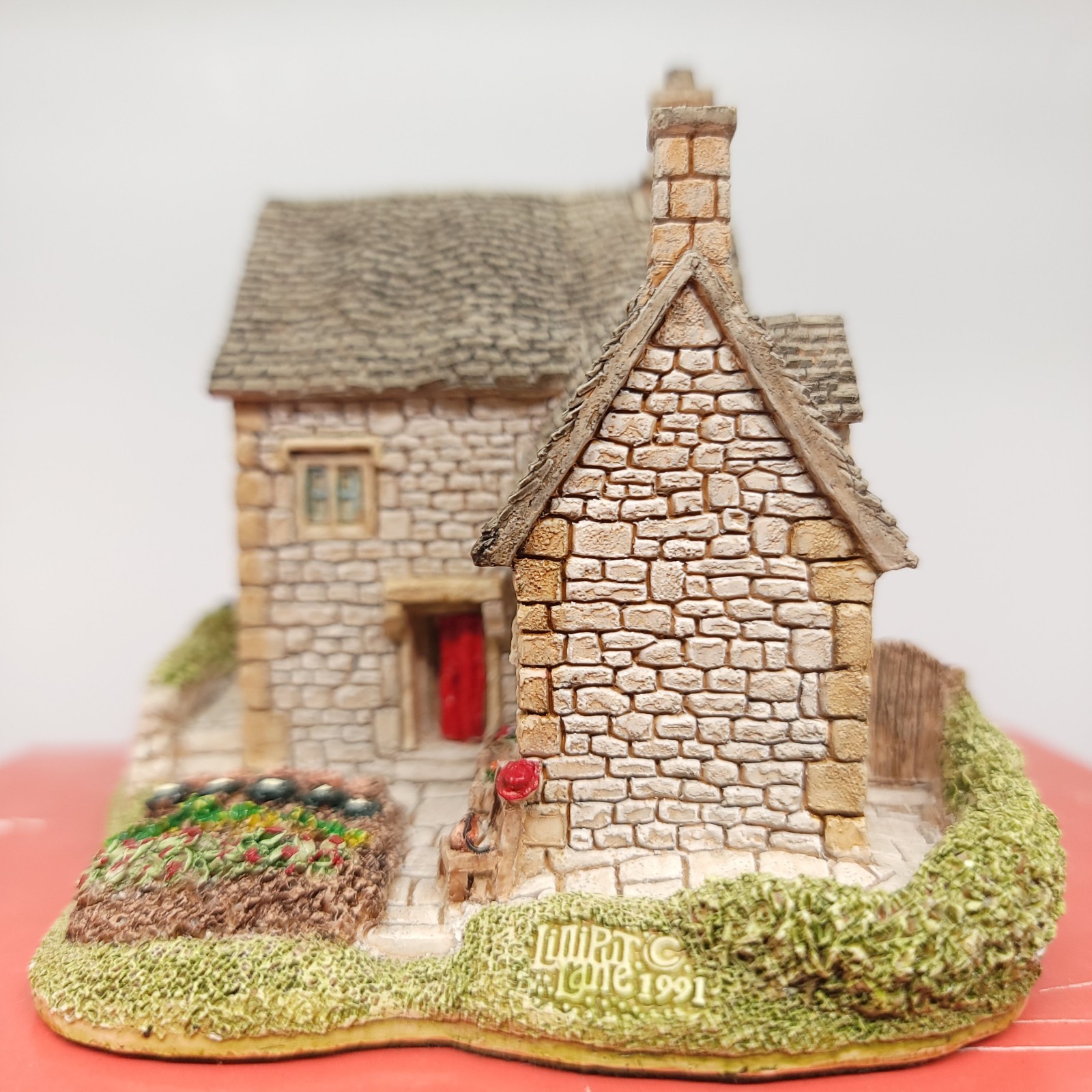 Lilliput Lane 2 Handmade 1991 Cottages Penny Sweets 593 & The Greengrocer 622 Lilliput Lane 2 Handmade 1991 Cottages Penny Sweets 593 & The Greengrocer 622