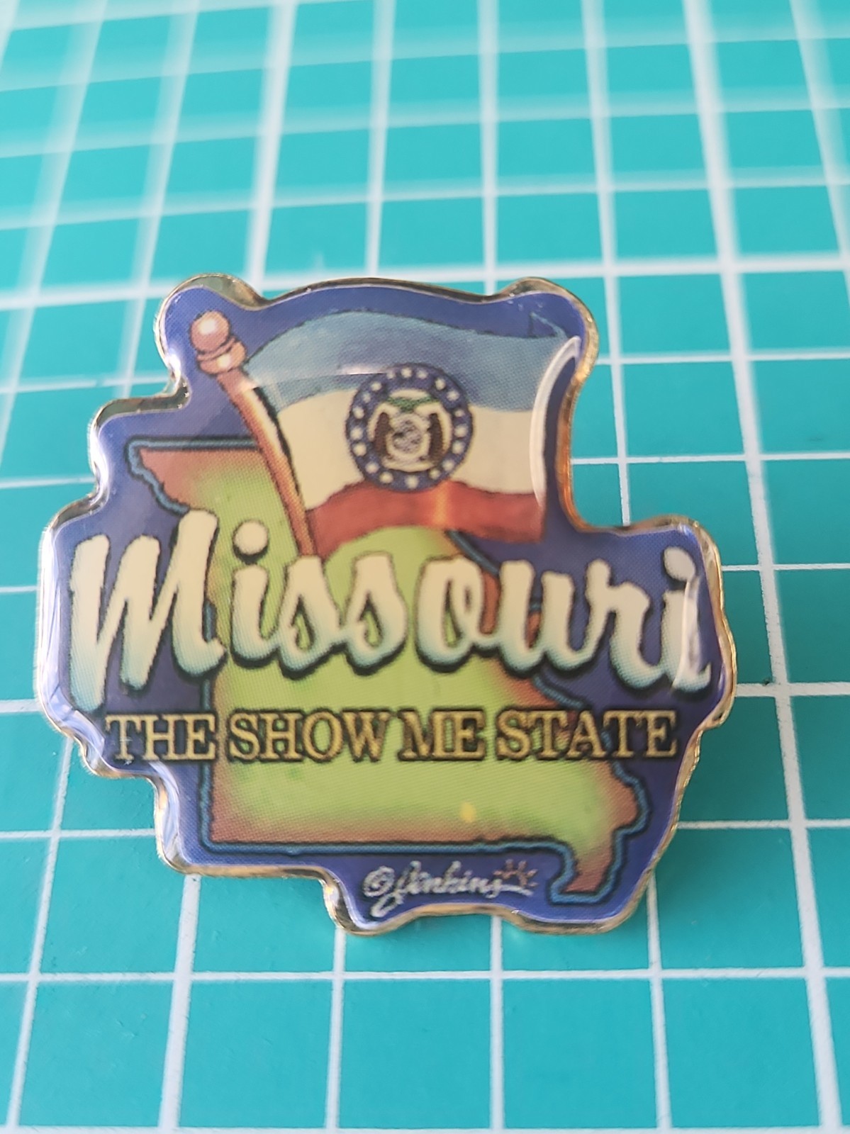 Vtg Missouri State Shaped Souvenir Gold Tone Lapel Pin Vtg Missouri State Shaped Souvenir Gold Tone Lapel Pin