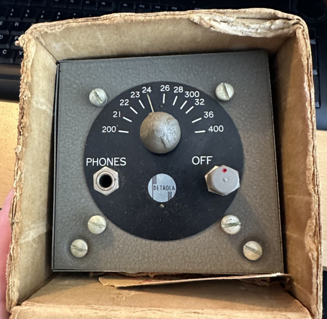 RARE NIB Detrola Beacon Receiver Mod 438 WW2 P-51 P-38 P-40 P-47 Airplane Radio RARE NIB Detrola Beacon Receiver Mod 438 WW2 P-51 P-38 P-40 P-47 Airplane Radio