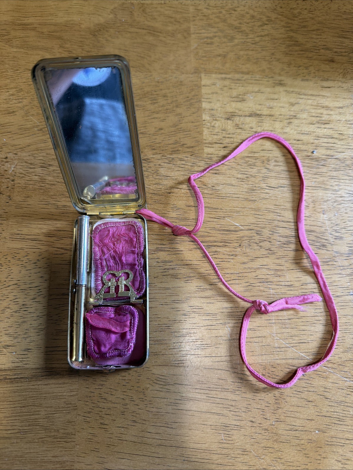 Art Deco Du Barry Richard Hudnut Compact Mirrored Powder Box USA With Lipstick Art Deco Du Barry Richard Hudnut Compact Mirrored Powder Box USA With Lipstick
