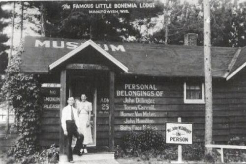 Little Bohemia Postcard Dillinger Sr. Manitowish Waters, Wisconsin.  Nelson