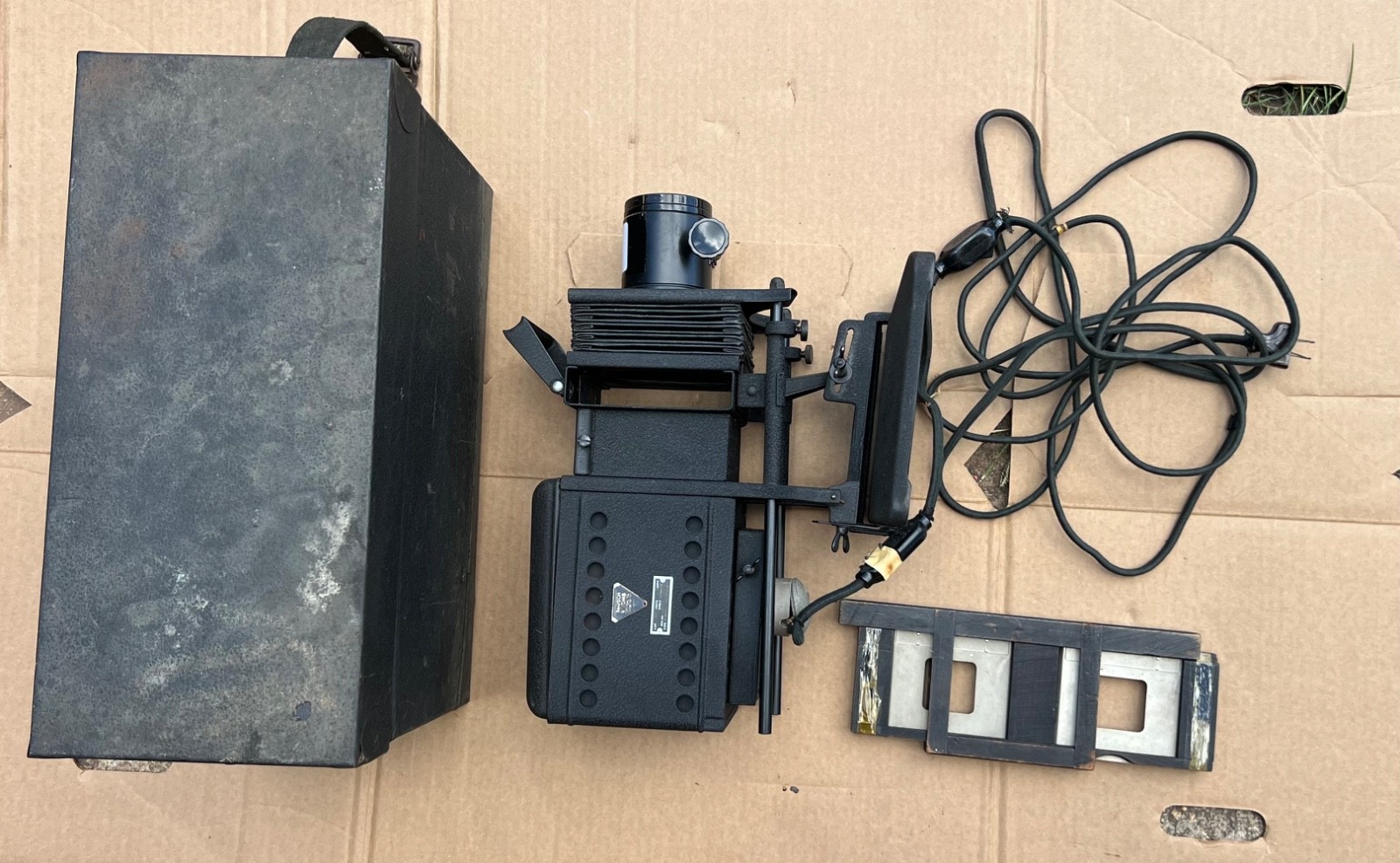 Vintage 1920-30s Bausch & Lomb Balopticon Slide Projector Magic Lantern BR4405 Vintage 1920-30s Bausch & Lomb Balopticon Slide Projector Magic Lantern BR4405