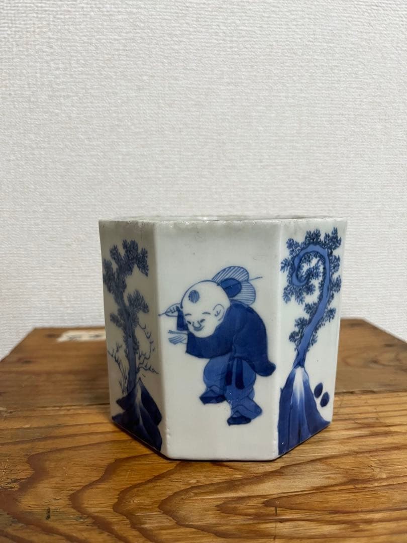 Chinese Qing Dynasty Dyed Karako Pattern Brush Tube Hexagon Brush Stand Art Anti