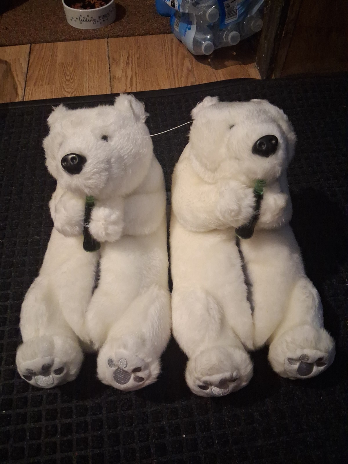 Coca Cola Polar Bear Slippers And Plush, New Never Worn, Size MEDIUM Coca Cola Polar Bear Slippers And Plush, New Never Worn, Size MEDIUM