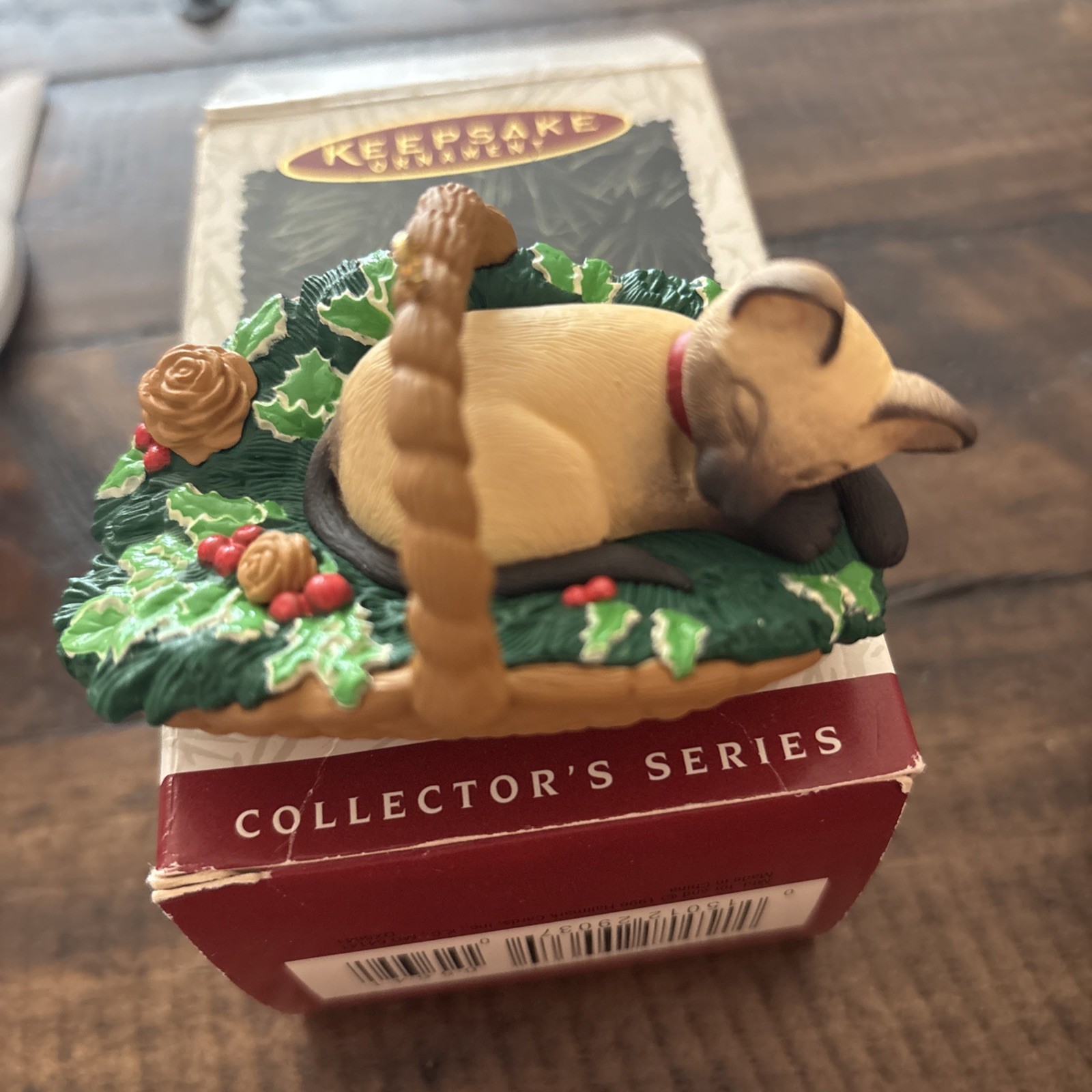 1996 Hallmark Keepsake Ornament Cat Naps Series 3 Siamese - 