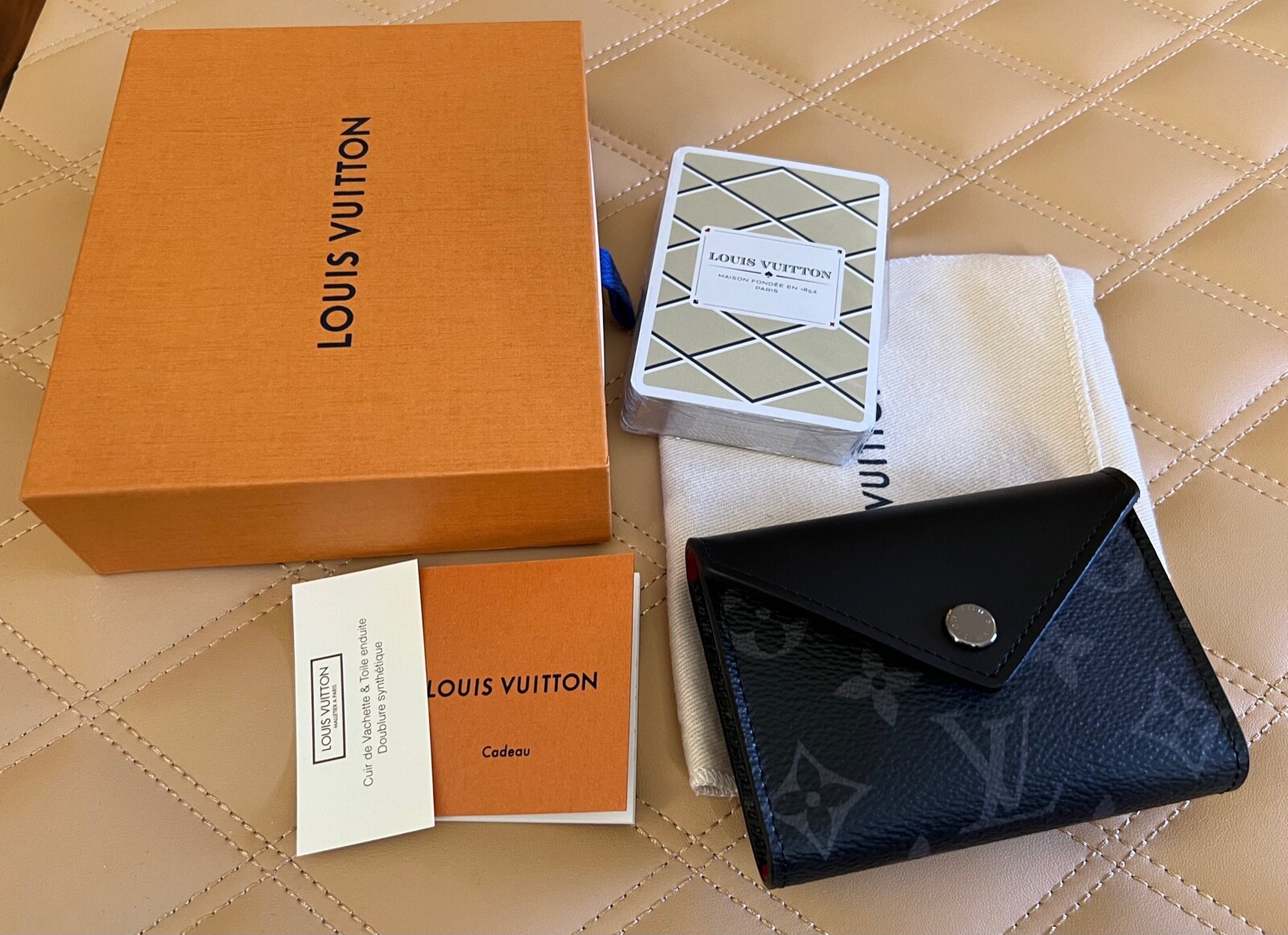 Louis Vuitton Wynn Casino Limited Edition Playing Cards Monogram Eclipse RARE 