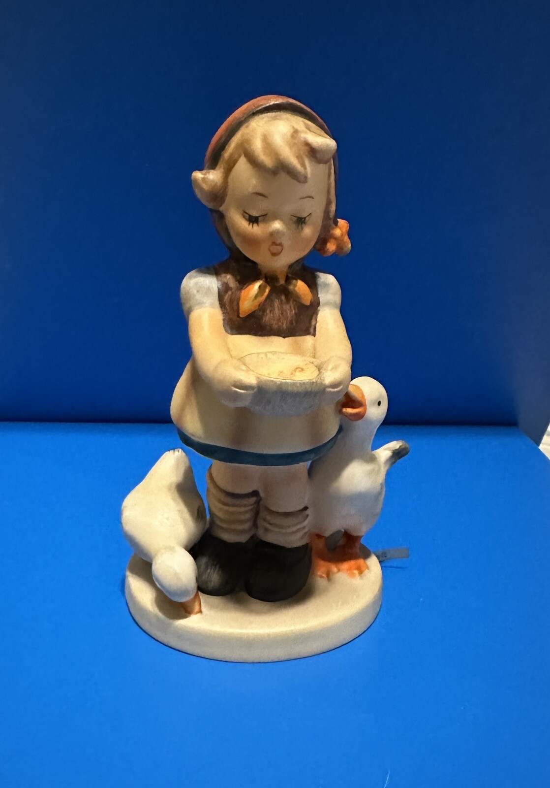 Vintage MJ Hummel W Germany Figurine 