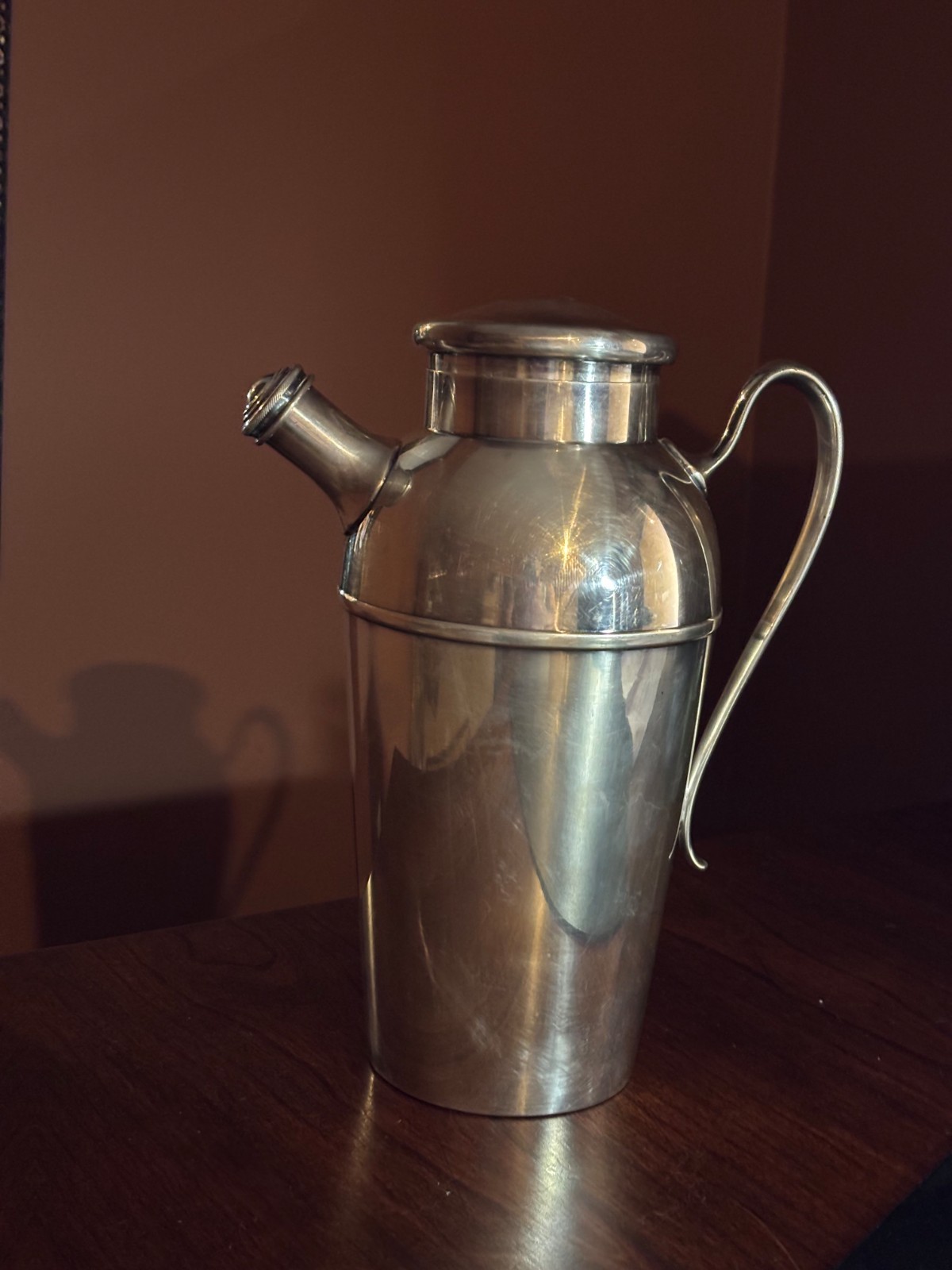 Vintage Forbes Silver Plate Washington Cocktail Shaker 48 oz. Vintage Forbes Silver Plate Washington Cocktail Shaker 48 oz.