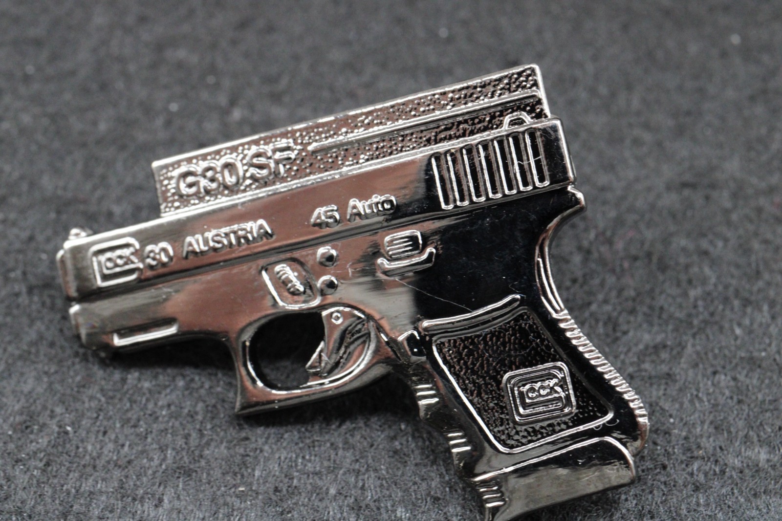 Glock 30 SF Pin Austria .45 Auto Compact Pistol Handgun Tie tack Lapel Hat Pin