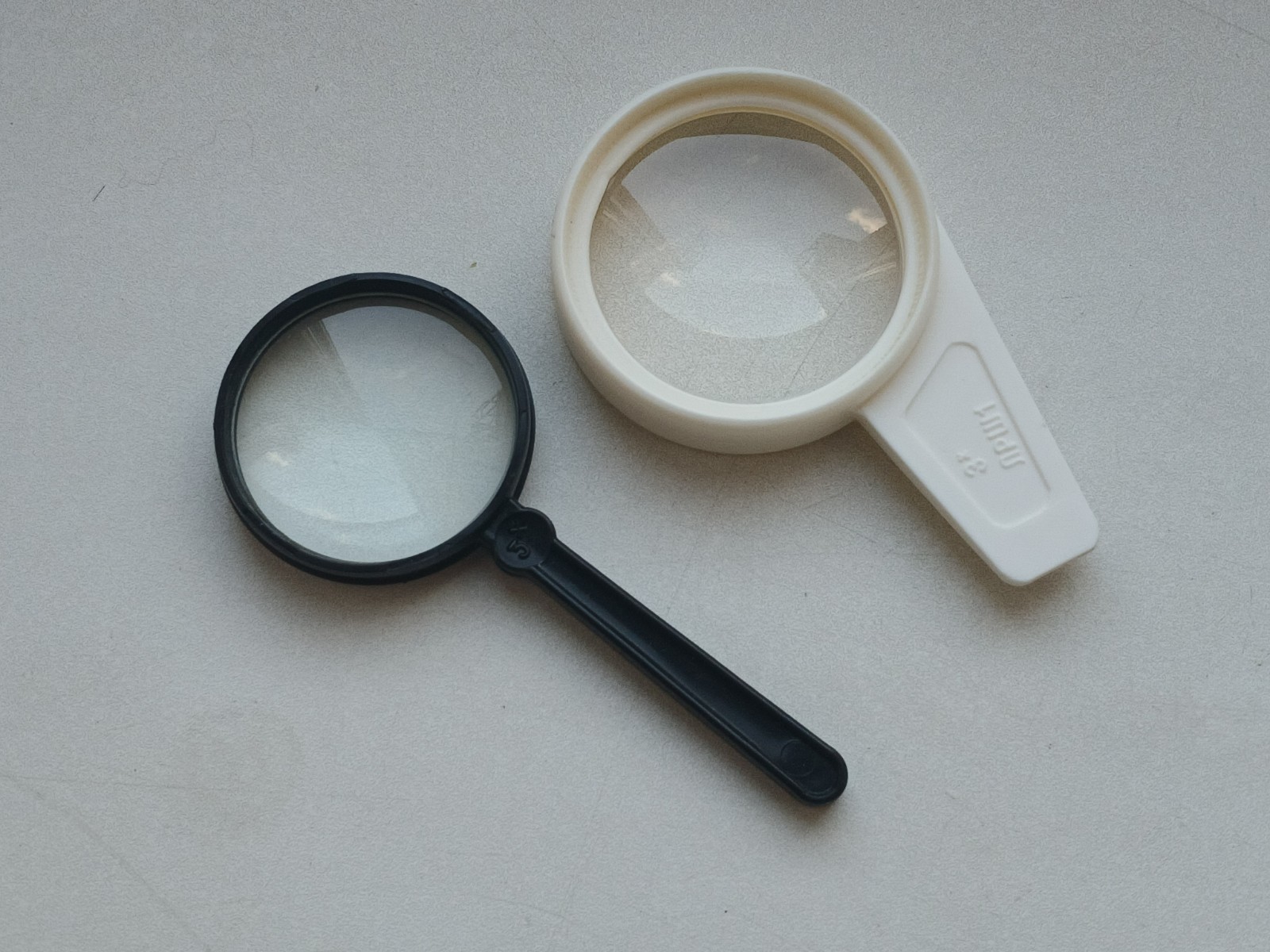 Lot of 2 Vintage USSR Magnifying Glasses 3x Plastic Magnifiers Boxed Fotopribor Lot of 2 Vintage USSR Magnifying Glasses 3x Plastic Magnifiers Boxed Fotopribor