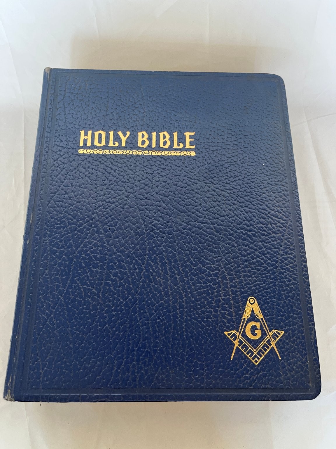 Vintage 1965 Masonic Holy Bible Red Letter King James Version Hertel Co USA