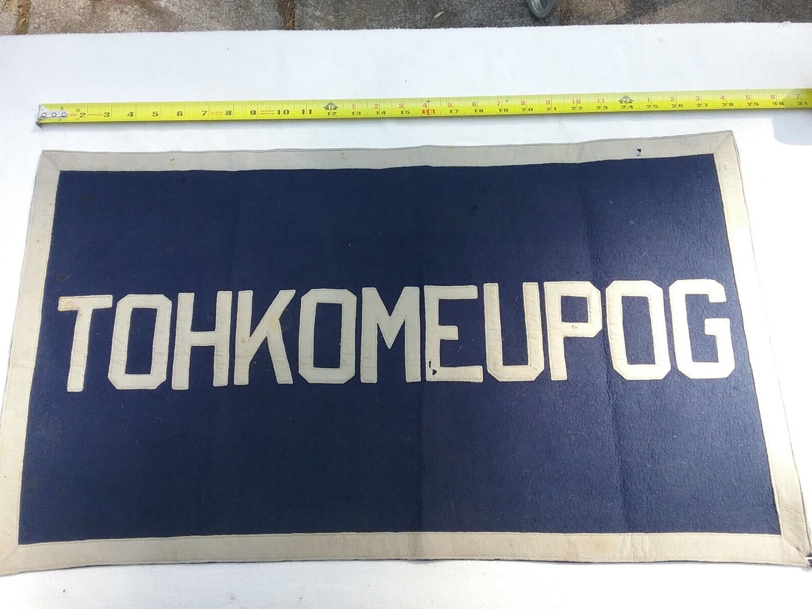 RARE LARGE VINTAGE CAMP TOHKOMEUPOG MADISON, NH  WOOL FELT BANNER 16 X 28 VGC