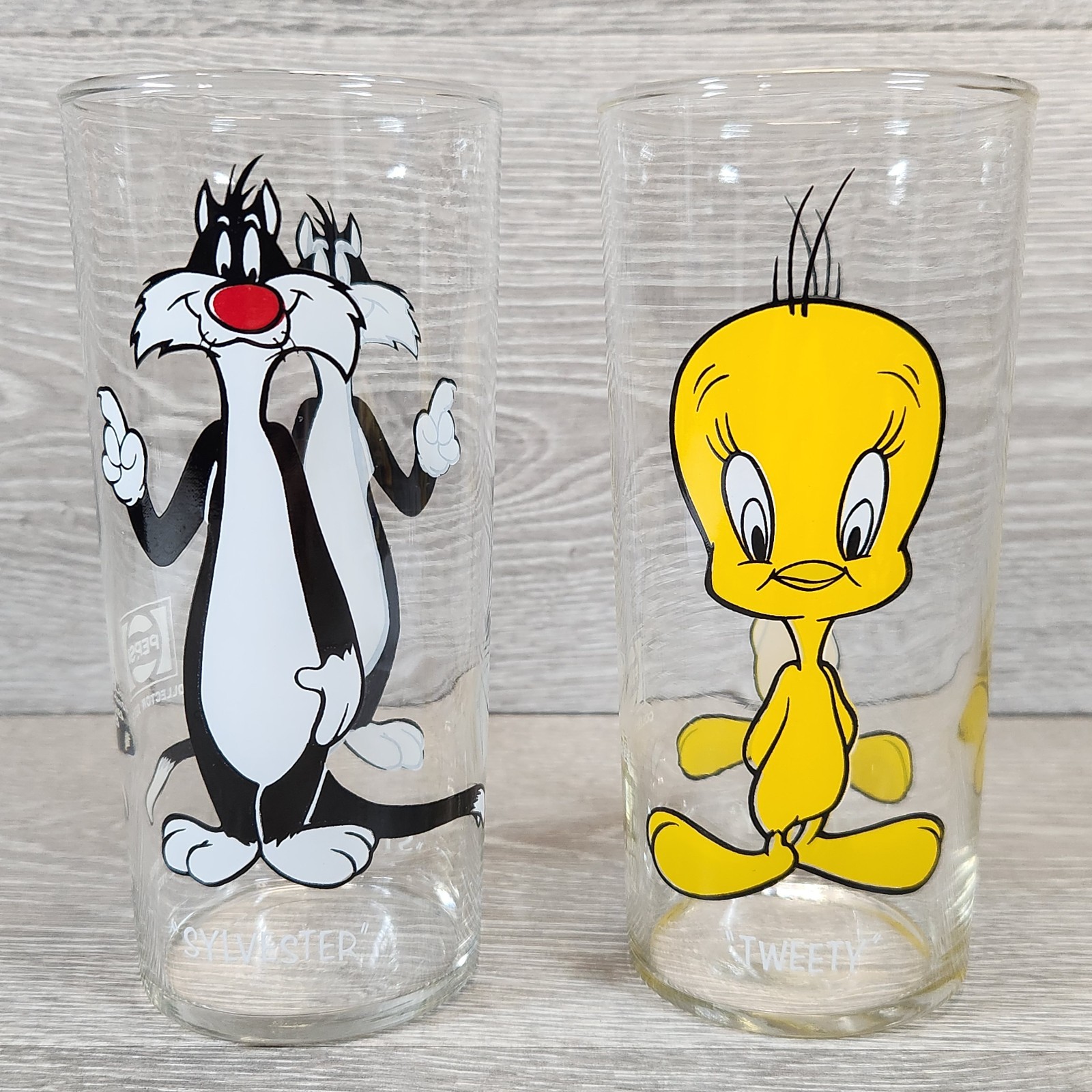 1973 Sylvester & Tweety White Lettering Looney Tunes Pepsi Drinking Glass Set 1973 Sylvester & Tweety White Lettering Looney Tunes Pepsi Drinking Glass Set