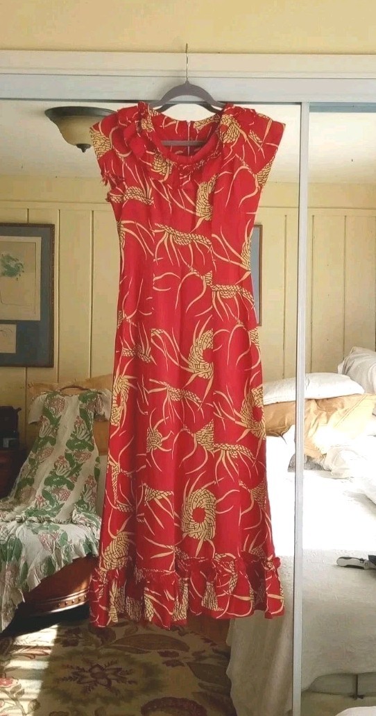  SILKY HAWAIIAN VINTAGE ANTIQUE Red DRESS 40S MUU-MUU  Small OLD LABLE