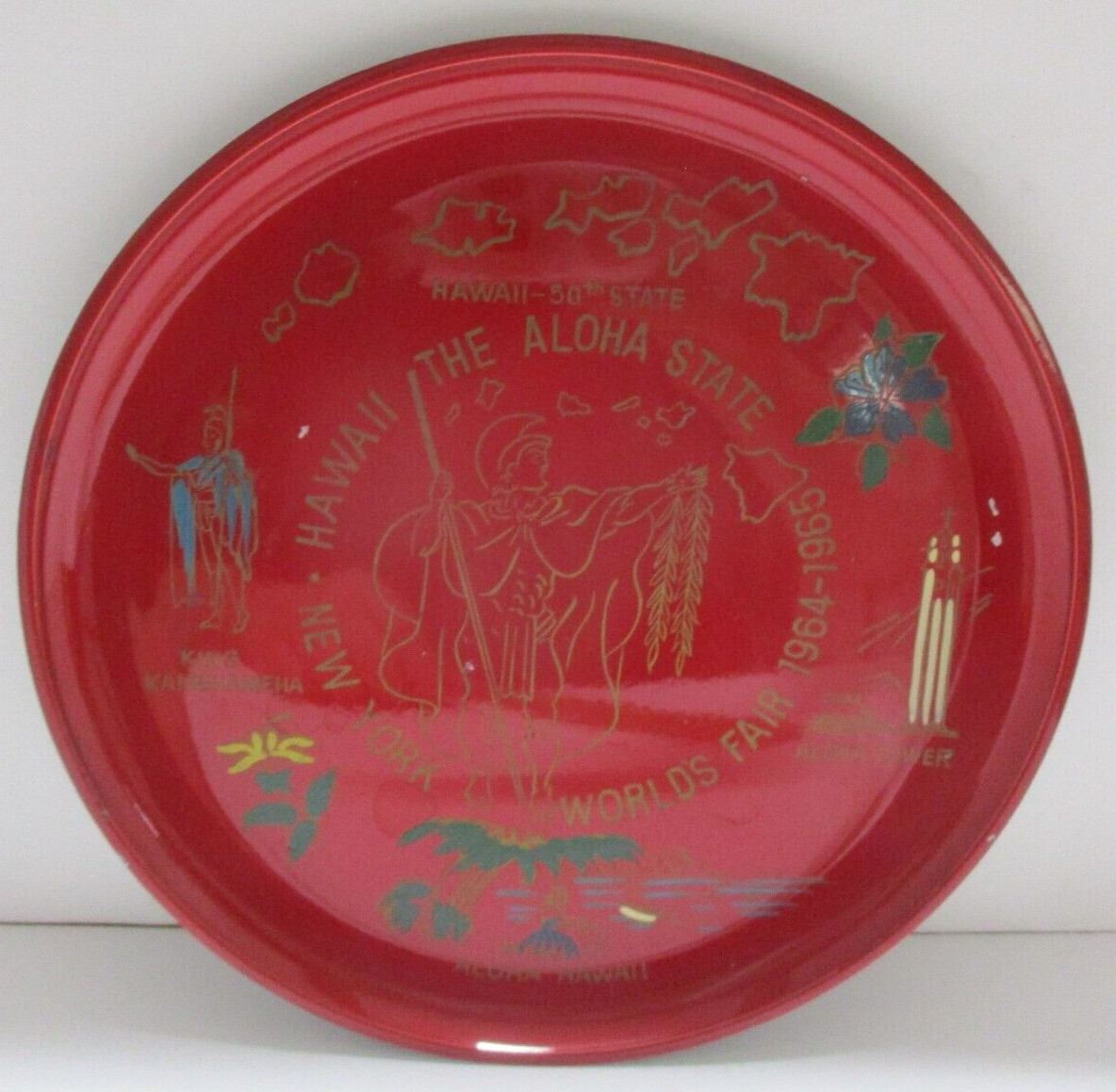 Vintage Red Lacquer Hawaii 1964 Worlds Fair Souvenir Plate 7.5\
