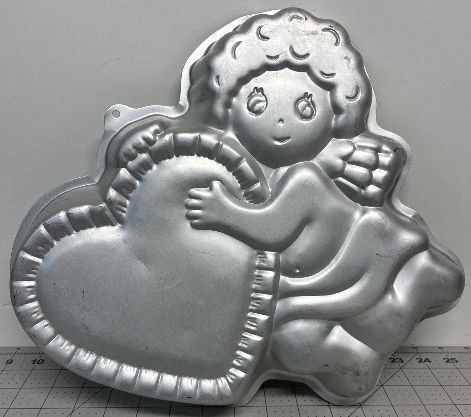 VTG 1982 Wilton Cupid w/Heart Cake Pan 502-4262 Valentine's Day Love VGUC VTG 1982 Wilton Cupid w/Heart Cake Pan 502-4262 Valentine's Day Love VGUC