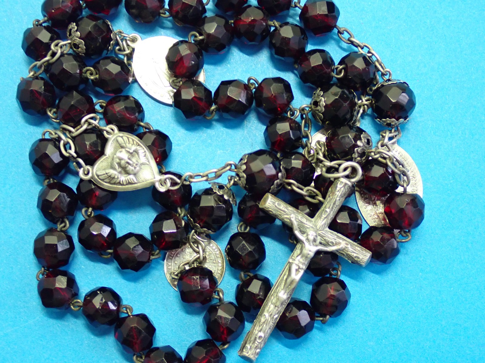 amazing ANTIQUE dark RED GARNET ROSARY / SILVER CHERUB CENTER / SILVER CRUCIFIX amazing ANTIQUE dark RED GARNET ROSARY / SILVER CHERUB CENTER / SILVER CRUCIFIX