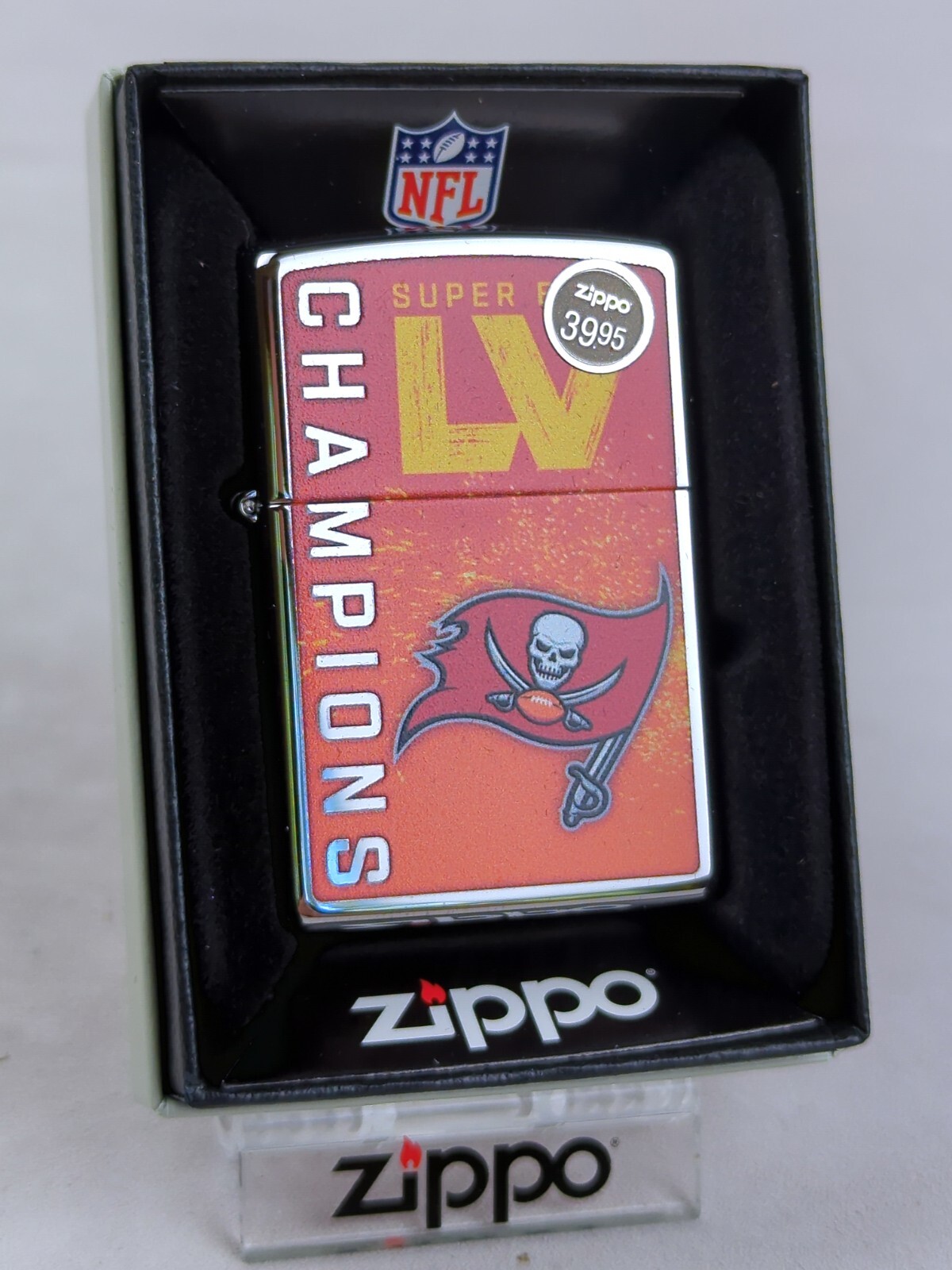 ZIPPO 49489 NFL SUPER BOWL LV Tampa Bay BUCCANEERS, High Polished CHROME Lighter