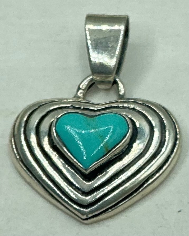 925 STERLING SILVER TURQUOISE HEART PENDANT MADE IN MEXICO 925 STERLING SILVER TURQUOISE HEART PENDANT MADE IN MEXICO
