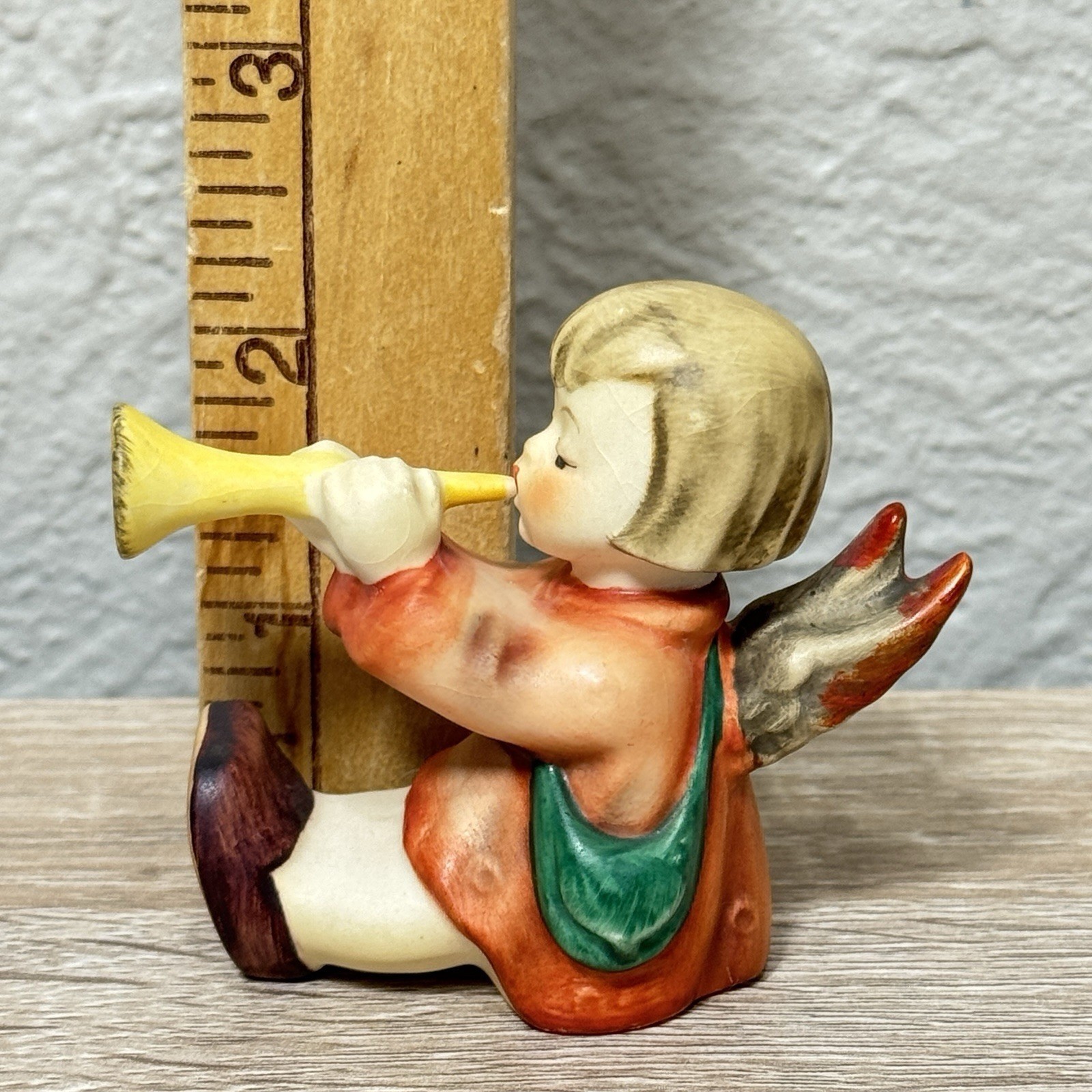 Goebel Hummel Angel with Trumpet Joyous News Nativity HUM 238C TMK4 Skrobek 1967 Goebel Hummel Angel with Trumpet Joyous News Nativity HUM 238C TMK4 Skrobek 1967