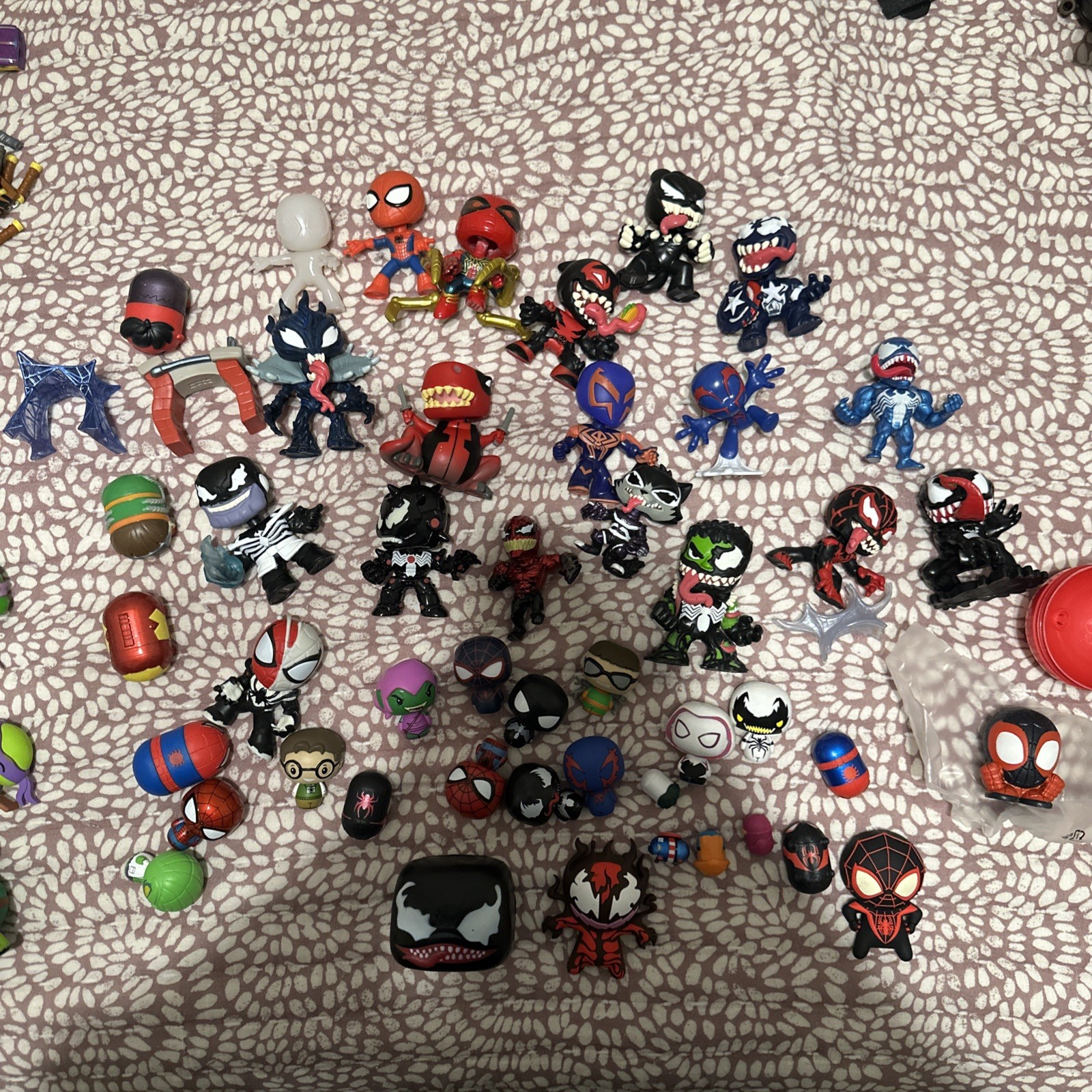 Funko Minis Marvel Venomized Vinyl Venom Spider-Man LOT tsum tsum Funko Minis Marvel Venomized Vinyl Venom Spider-Man LOT tsum tsum