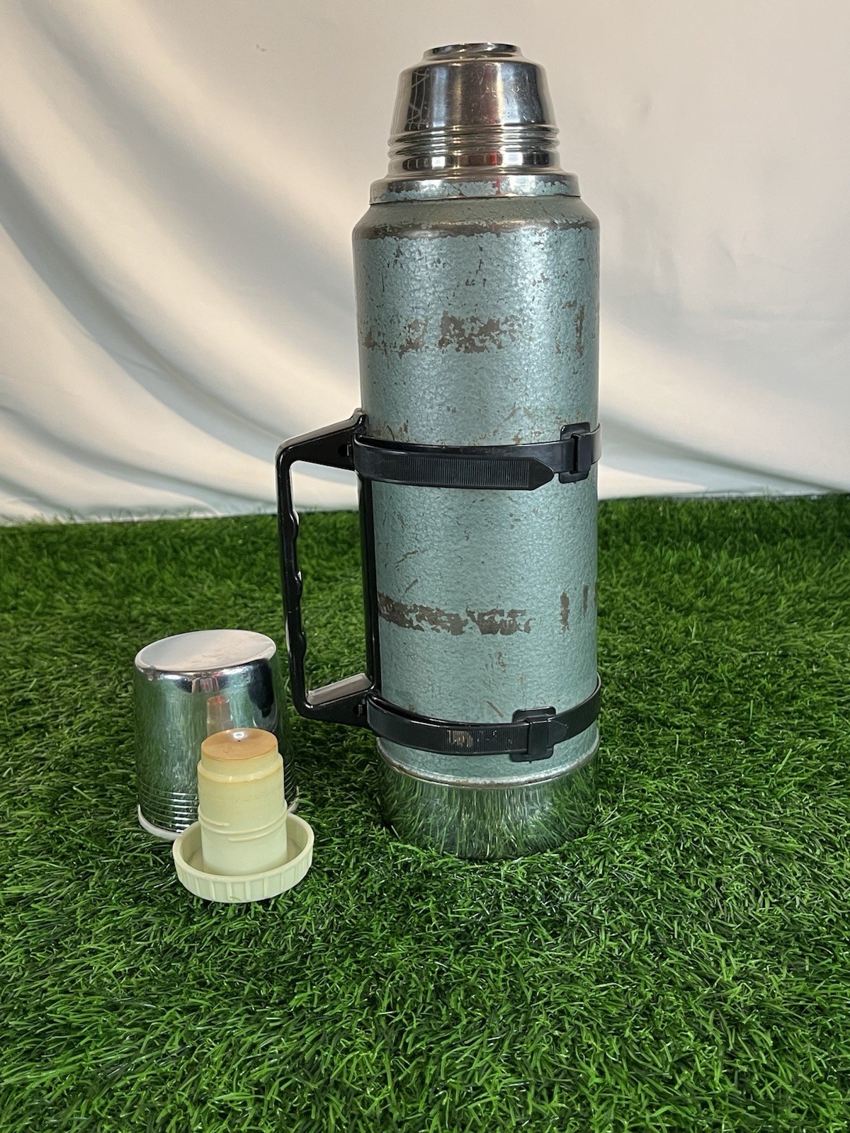 Vintage 70s 1970s Stanley Green Steel A-944C with Handle MADE IN USA 1Qt 32 oz