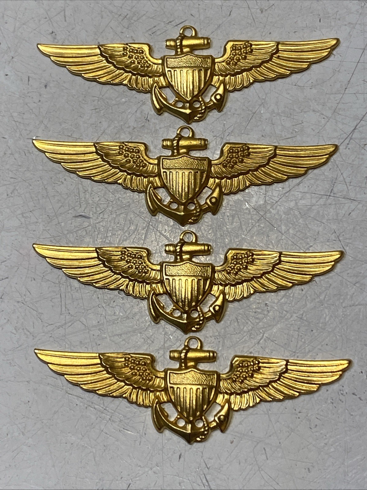 US Navy Naval Aviator Pilot Aviation Wings (lot Of 4) Badge (no Pins) USN-AVB US Navy Naval Aviator Pilot Aviation Wings (lot Of 4) Badge (no Pins) USN-AVB