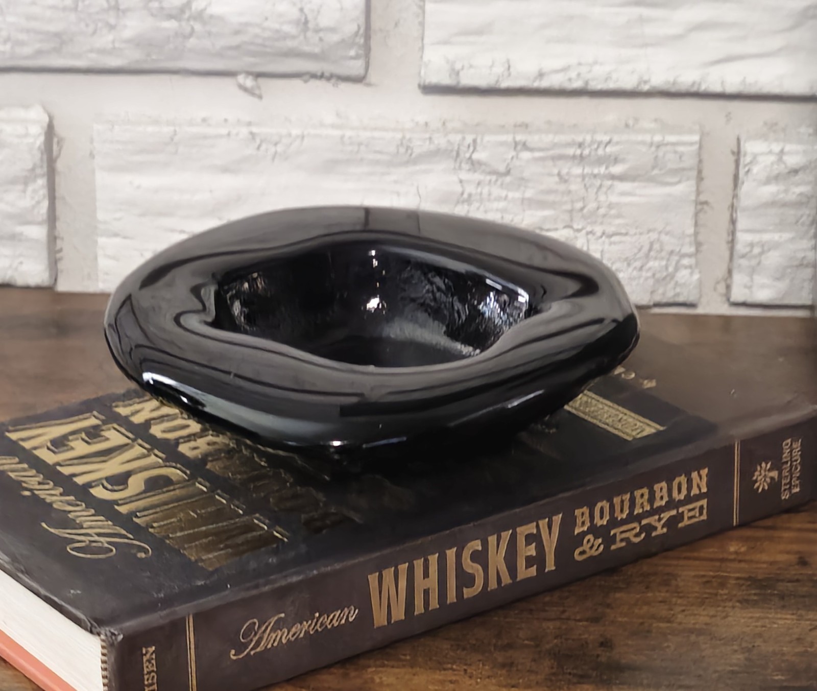 Vintage Indiana Glass Black Crystal Ice Freeform Bowl Amethyst Glass Trinket Dis Vintage Indiana Glass Black Crystal Ice Freeform Bowl Amethyst Glass Trinket Dis