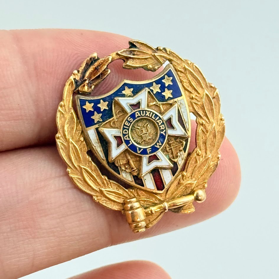 Vintage 10K Gold Filled Veterans of Foreign Wars Ladies Auxiliary Enamel Pin