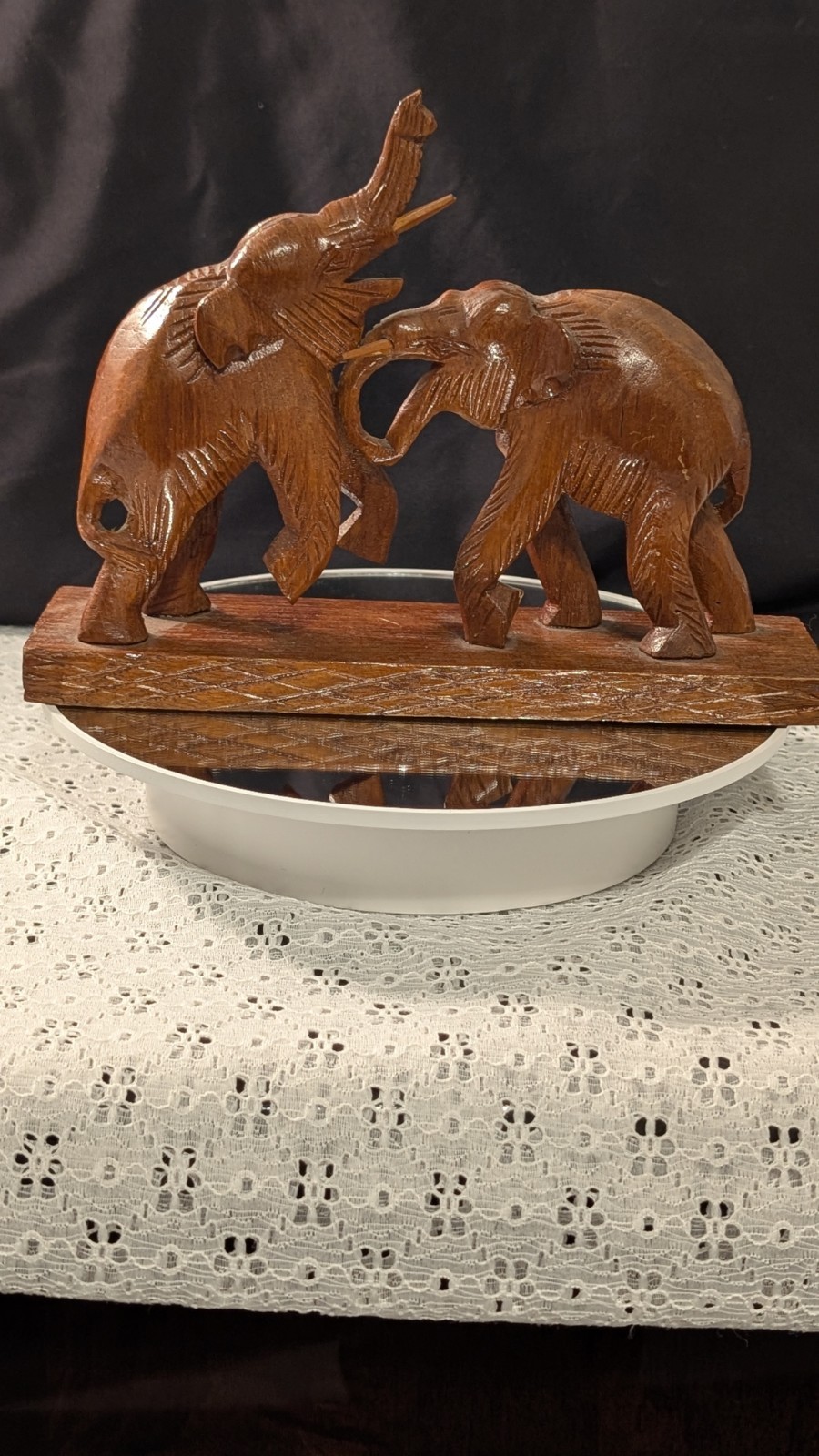 MINT-Vintage Hand Carved Teak Wood Elephant Sculpture Mid Century Fighting Pair 