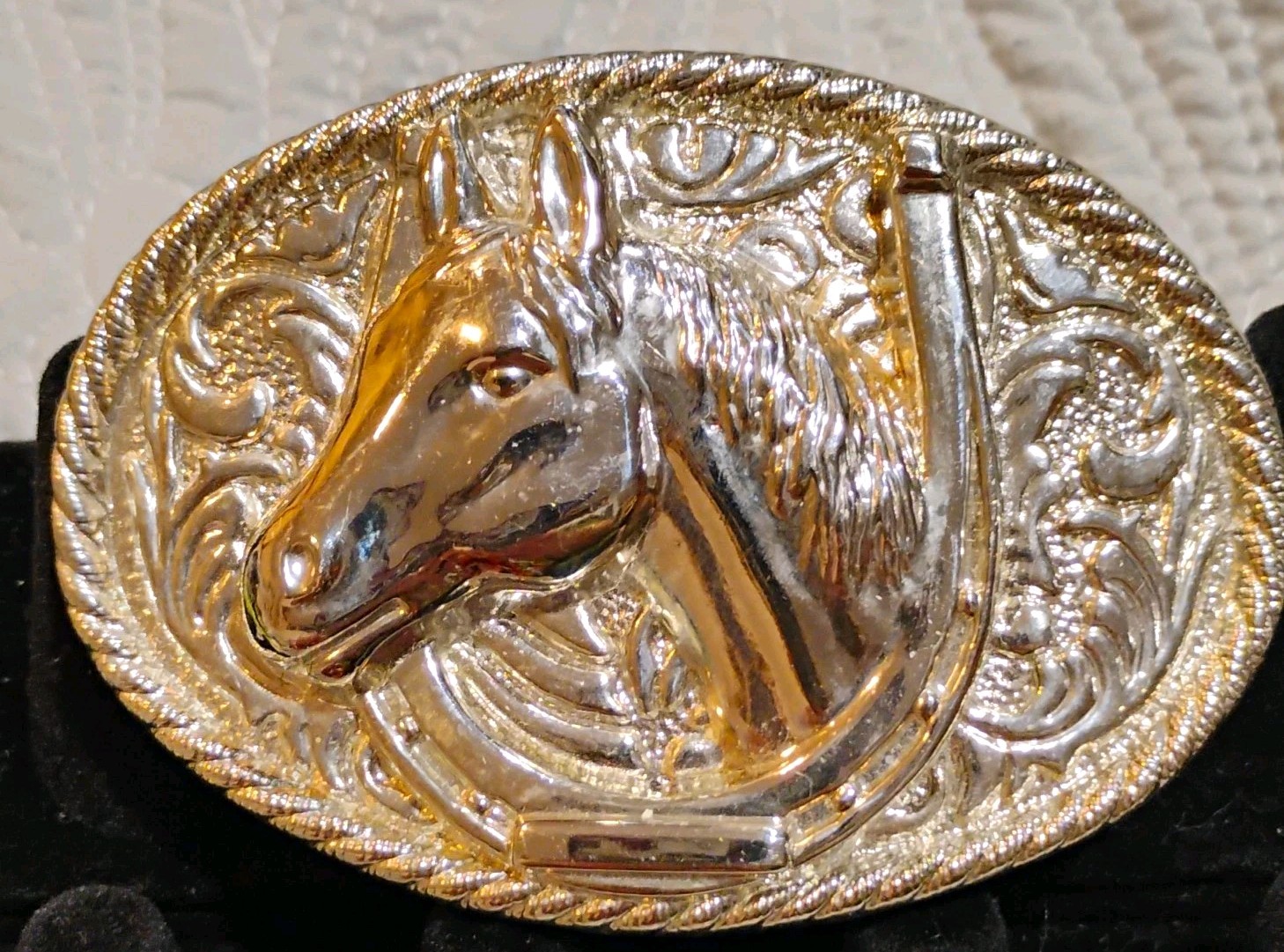 Vintage Western Belt Buckle Horse Head Horseshoe Oval Engraved Scrollwork B46 