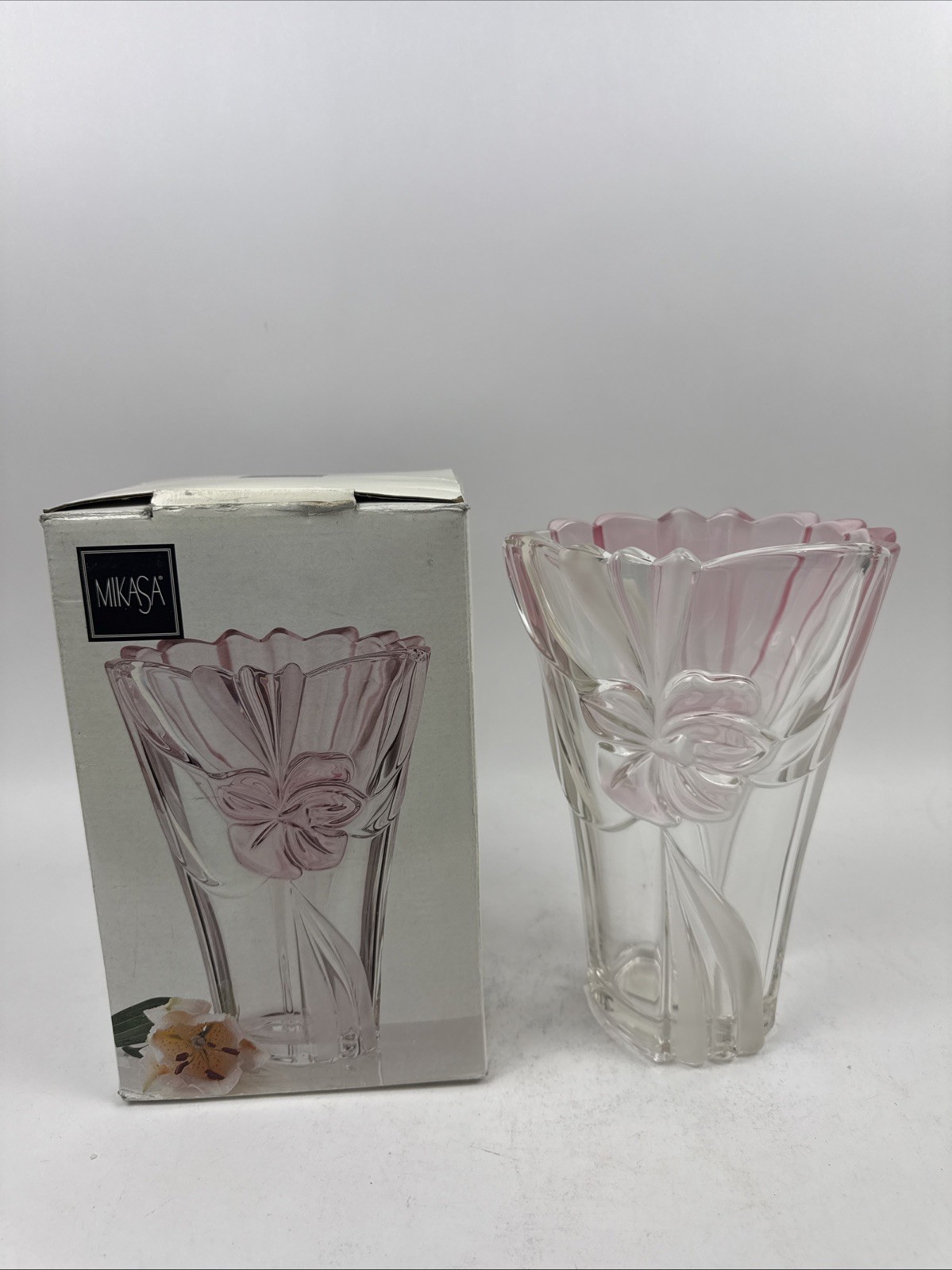 VTG Mikasa Floral Tropics Pink Frost 9.5” Vase 3D Flower
