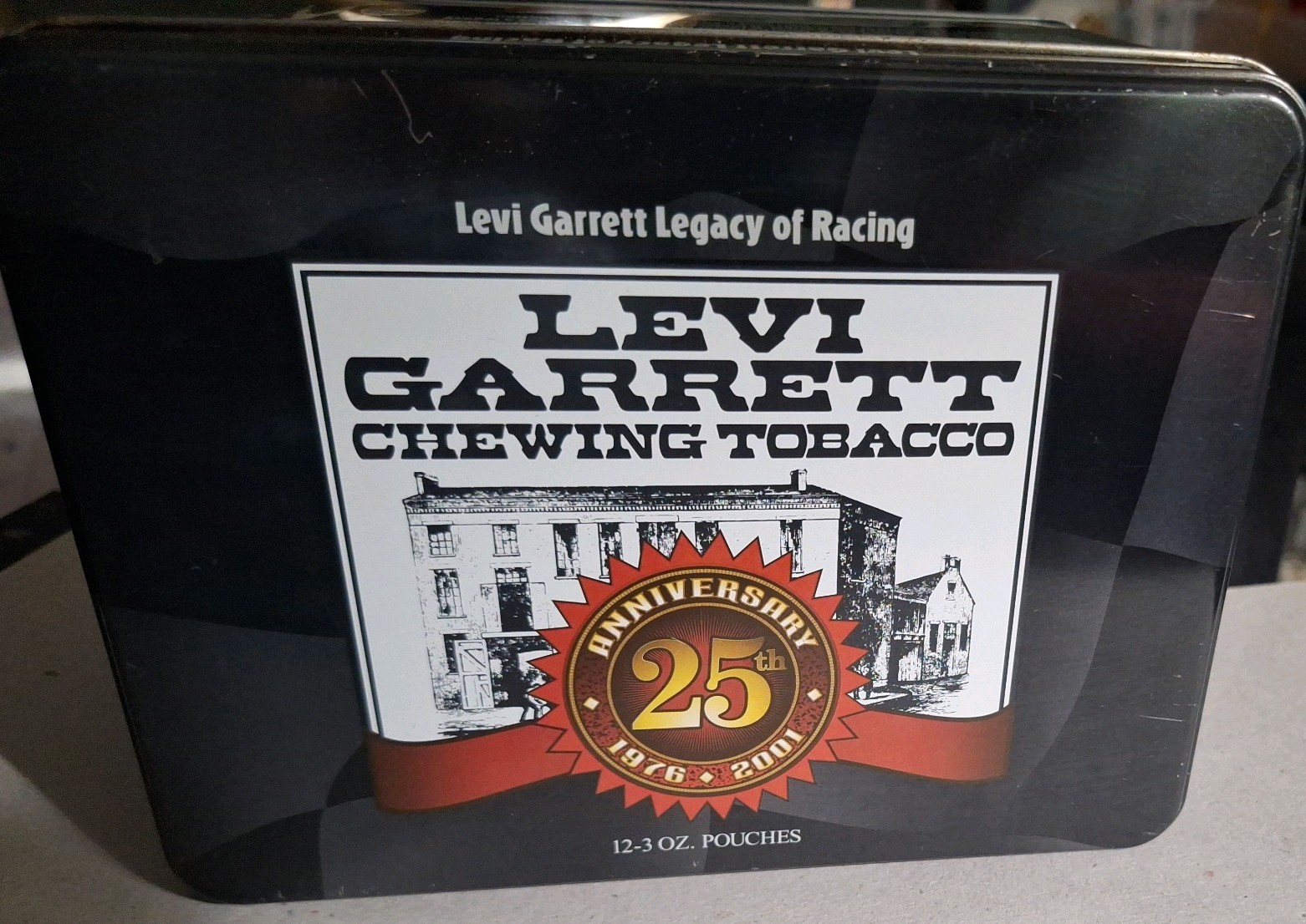 Levi Garrett “Legacy Of Racing” 25th Anniversary Chewing Tobacco Tin (1976-2001) Levi Garrett “Legacy Of Racing” 25th Anniversary Chewing Tobacco Tin (1976-2001)