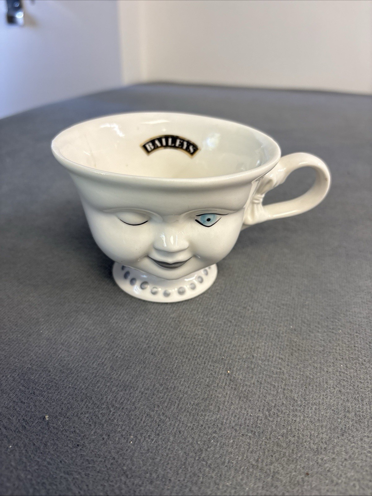 Bailey's Irish Cream Tea Cup Winking Helen Hunt Coffee Mug LA Youth Network