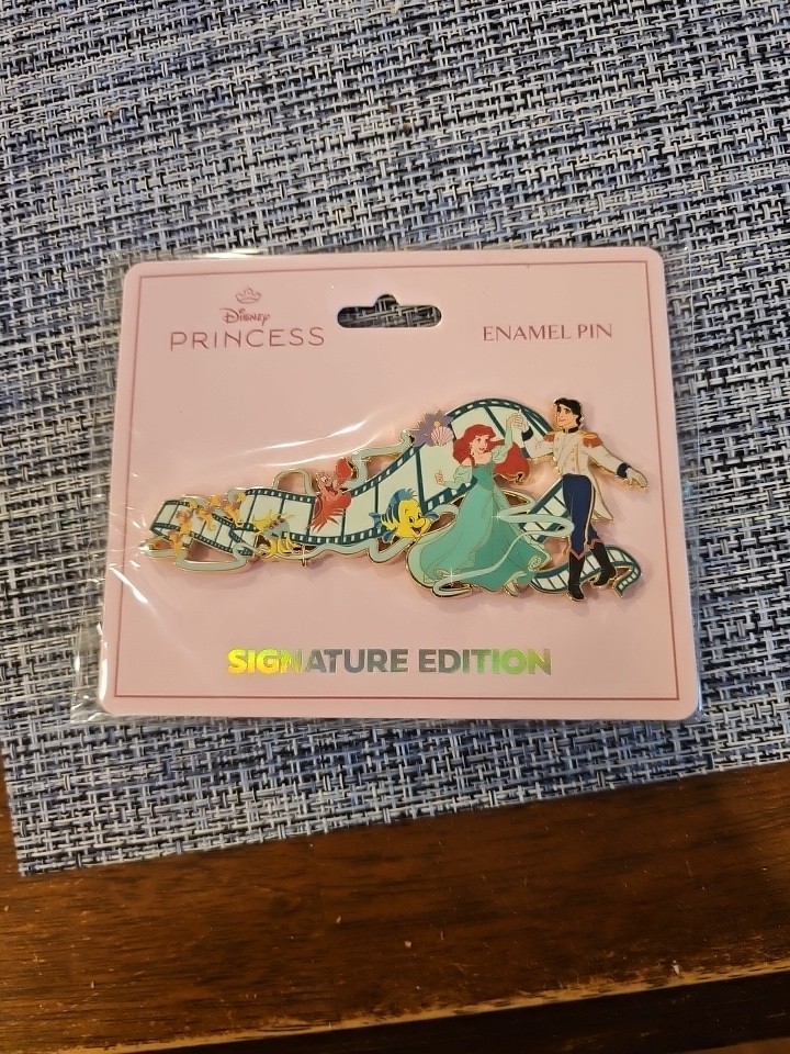 Pink a La Mode PALM Magic of the Movies Little Mermaid Jumbo Pin