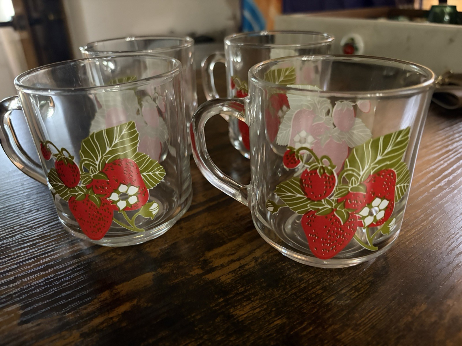 4 Luminarc Strawberries 10 Oz Mugs Set Vintage Fruit Clear Coffee Cups Retro Lot