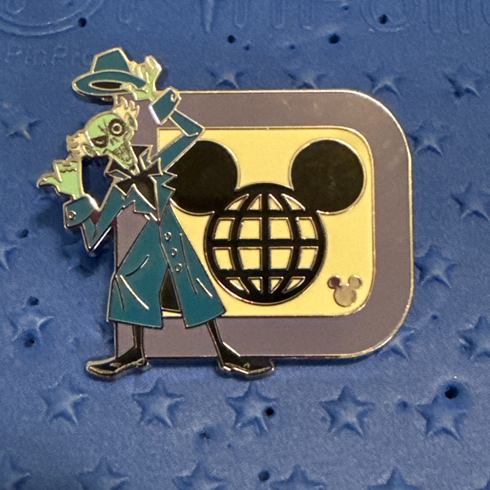 2025 WDW Disney Hidden Mickey Wave A Haunted Mansion Ghost Icon D Pin