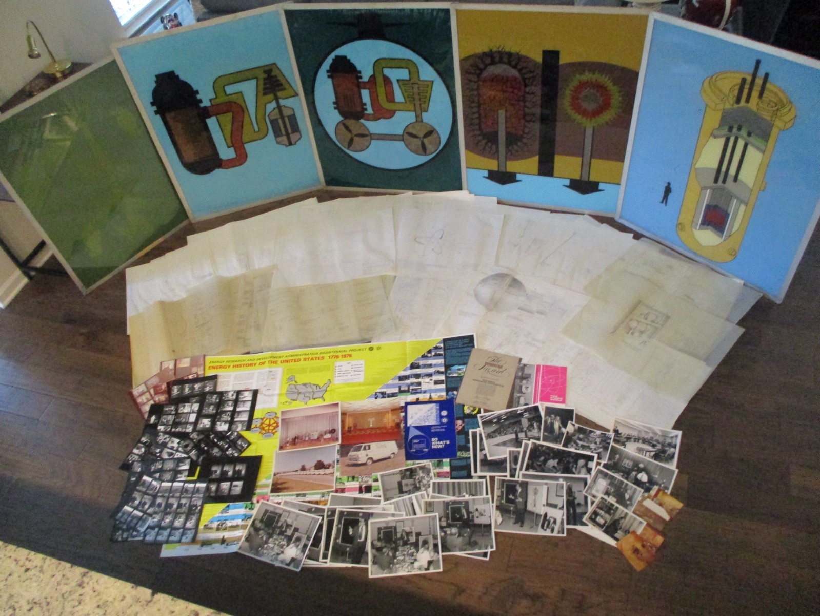 OAK RIDGE ATOMIC/NUCLEAR ENERGY EXHIBIT-PLEXI BOARDS/PHOTOS/BLUEPRINTS 1950s-70s OAK RIDGE ATOMIC/NUCLEAR ENERGY EXHIBIT-PLEXI BOARDS/PHOTOS/BLUEPRINTS 1950s-70s