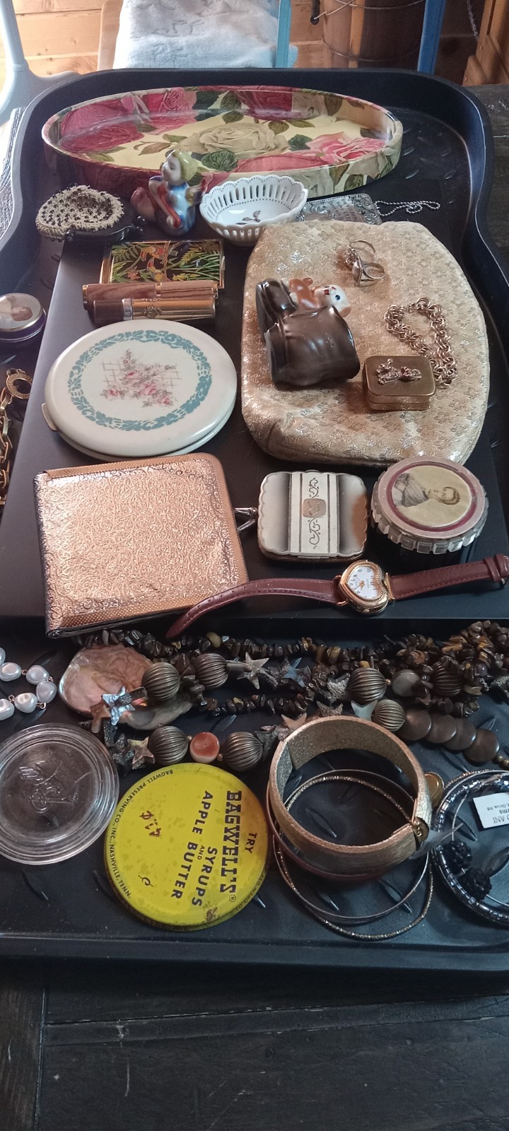 Vintage Junk Drawer Lot Estate Womens Sterling..compacts..all Nice Items 3 Lbs Vintage Junk Drawer Lot Estate Womens Sterling..compacts..all Nice Items 3 Lbs