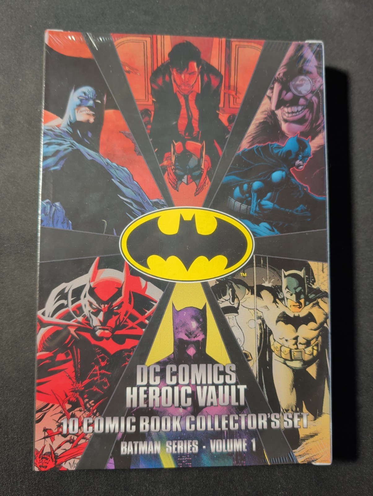 DC Comic Heroic Vault DC Comic Book Collector's Set Batman Series Vol. 1 DC Comic Heroic Vault DC Comic Book Collector's Set Batman Series Vol. 1