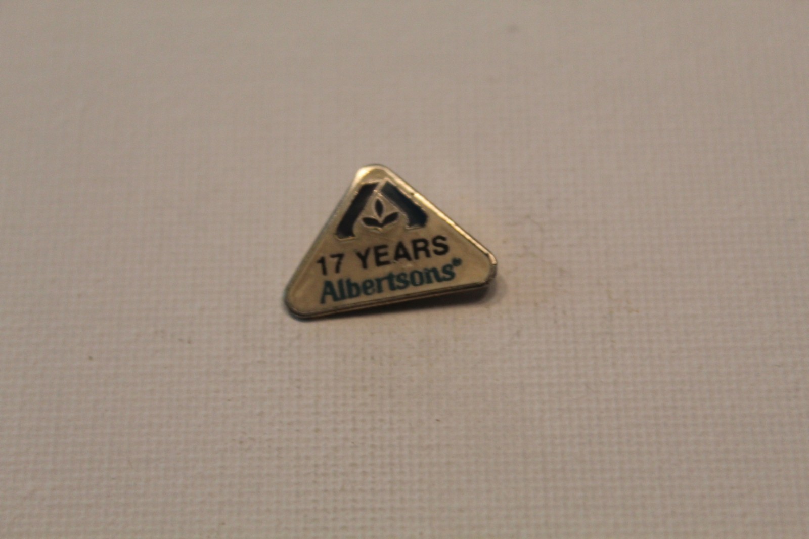 17 Years Albertson\'s Enamel Pin back Lapel Pin Tie Tack