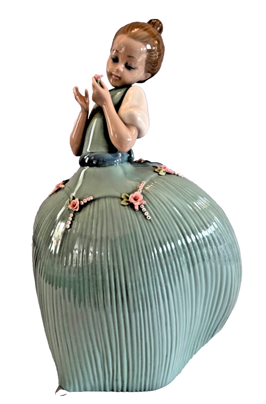 Lladro Girl in Green Dress Figurine 5118 Ball Gown Pink flowers Filenes Spain