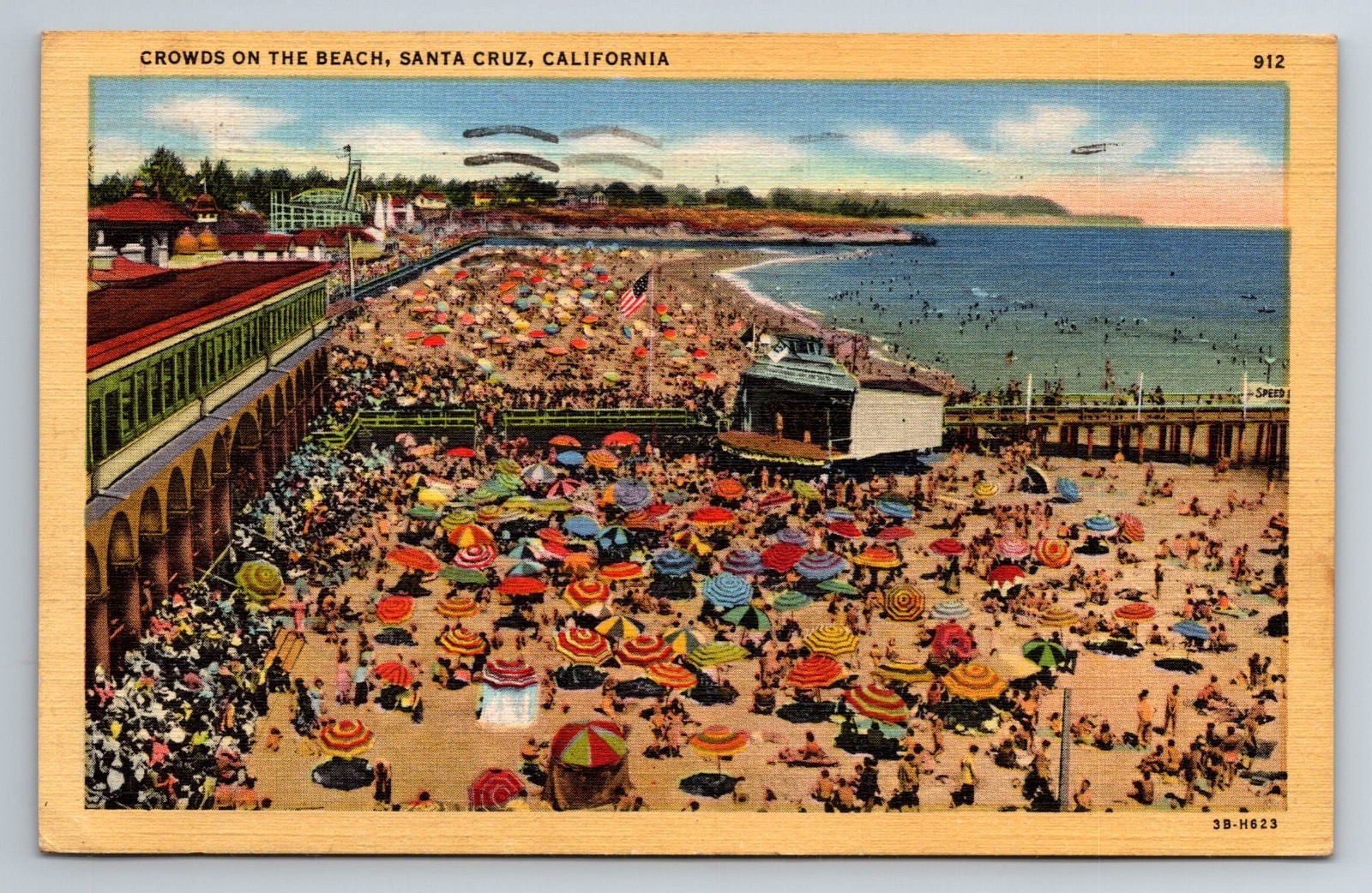 CA, Santa Cruz, Crowds on Beach, Aerial View, Vintage Postcard CA, Santa Cruz, Crowds on Beach, Aerial View, Vintage Postcard