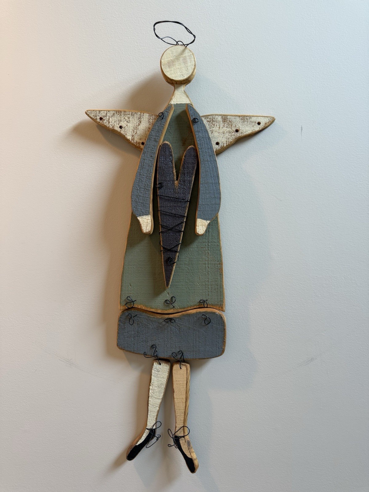 Vintage Wooden Angel  Folk Art Primitive Farmhouse Wings Halo EUC 28”