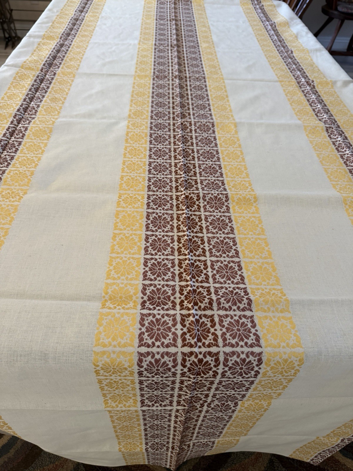 NWT VTG Mid Century Belgian Linen Tablecloth 108” x 60” New Oldstock Foil label