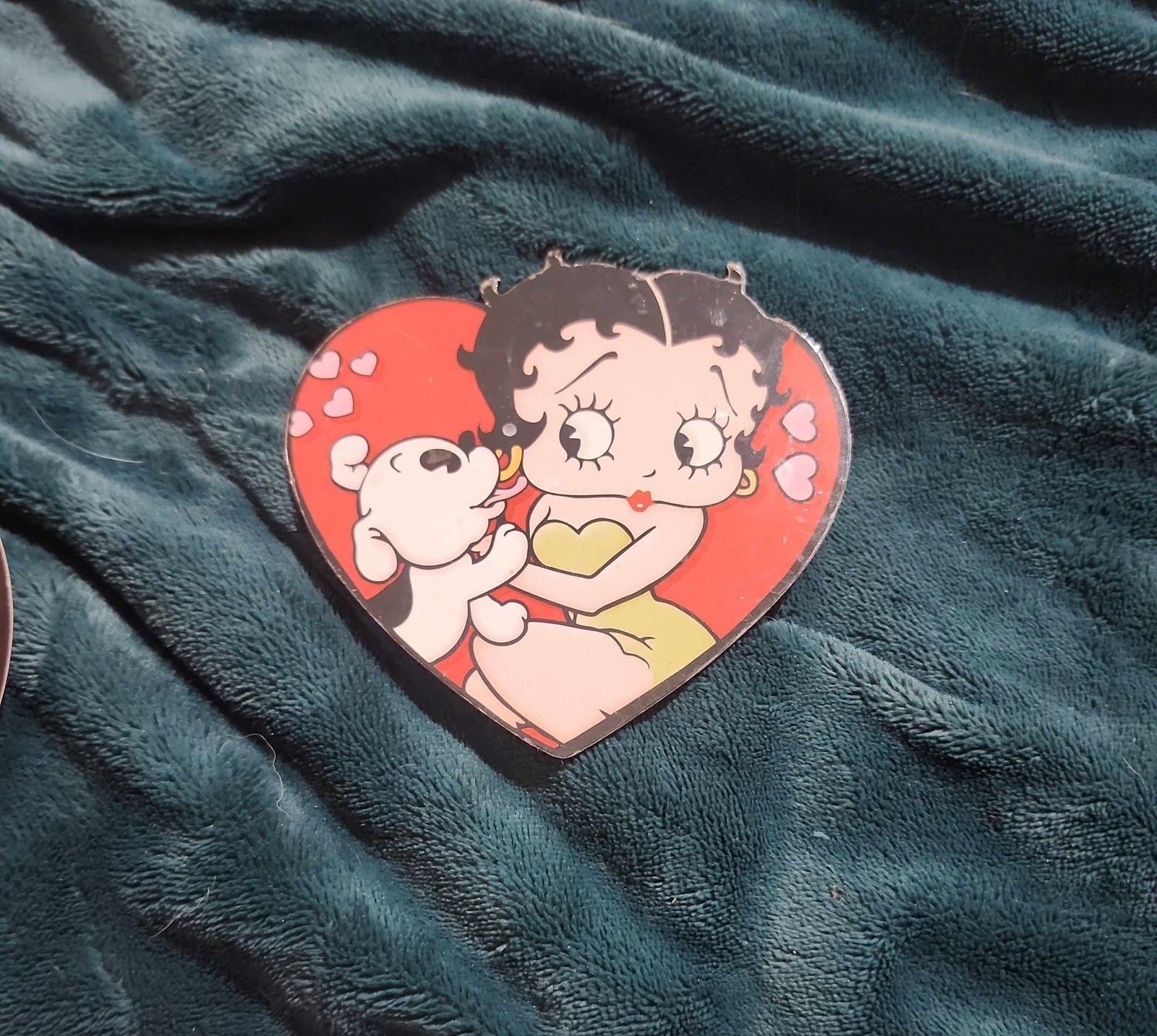 Vintage 1998 Betty Boop Heart Magnet Pudgy Dog Fleischer Studios King Features Vintage 1998 Betty Boop Heart Magnet Pudgy Dog Fleischer Studios King Features