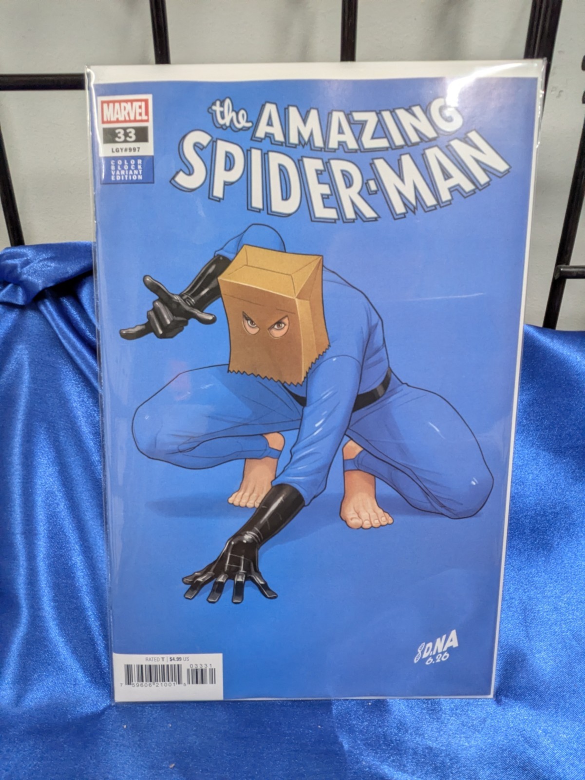 The Amazing Spider-Man #33 (2026) - David Nakayama Color Block Variant The Amazing Spider-Man #33 (2026) - David Nakayama Color Block Variant