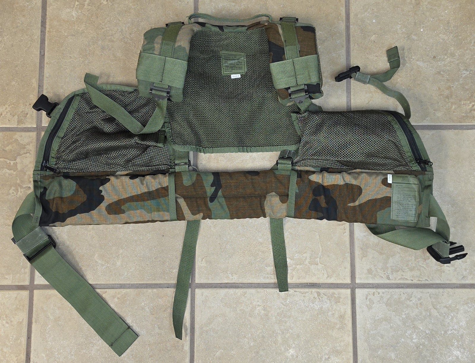 USGI Safariland SPEAR ELCS Load Bearing Vest Woodland M81 MOLLE Military