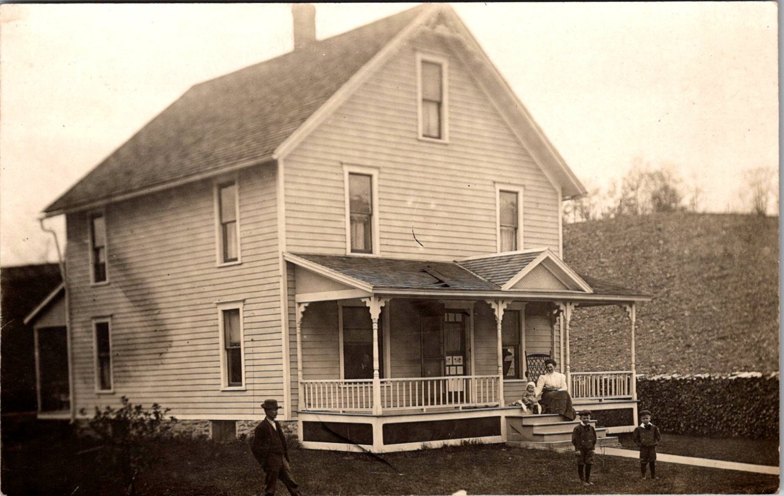 Antique RPPC Postcard Family Outside Large Clapboard Farm House 1910s