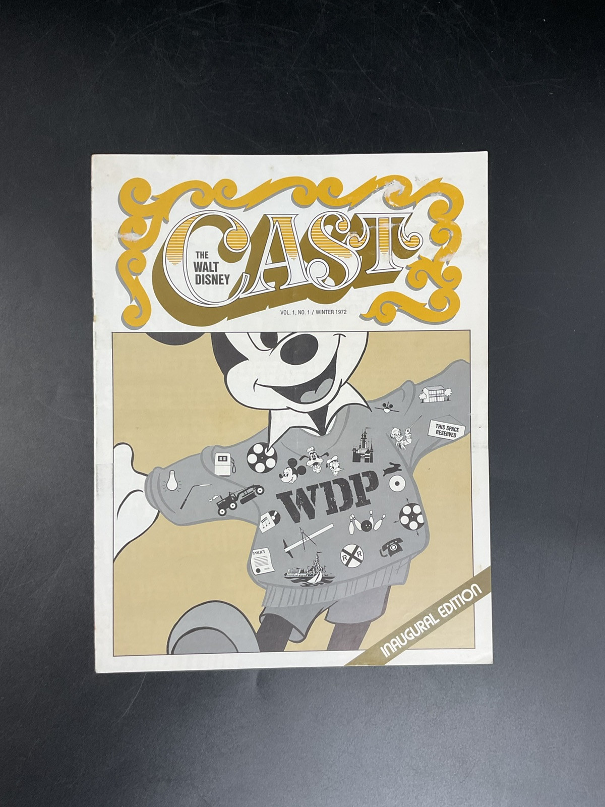 RARE 1972 DISNEY CAST MAGAZINE VOL.1 NO.1 WINTER INAUGURAL EDITION RARE 1972 DISNEY CAST MAGAZINE VOL.1 NO.1 WINTER INAUGURAL EDITION